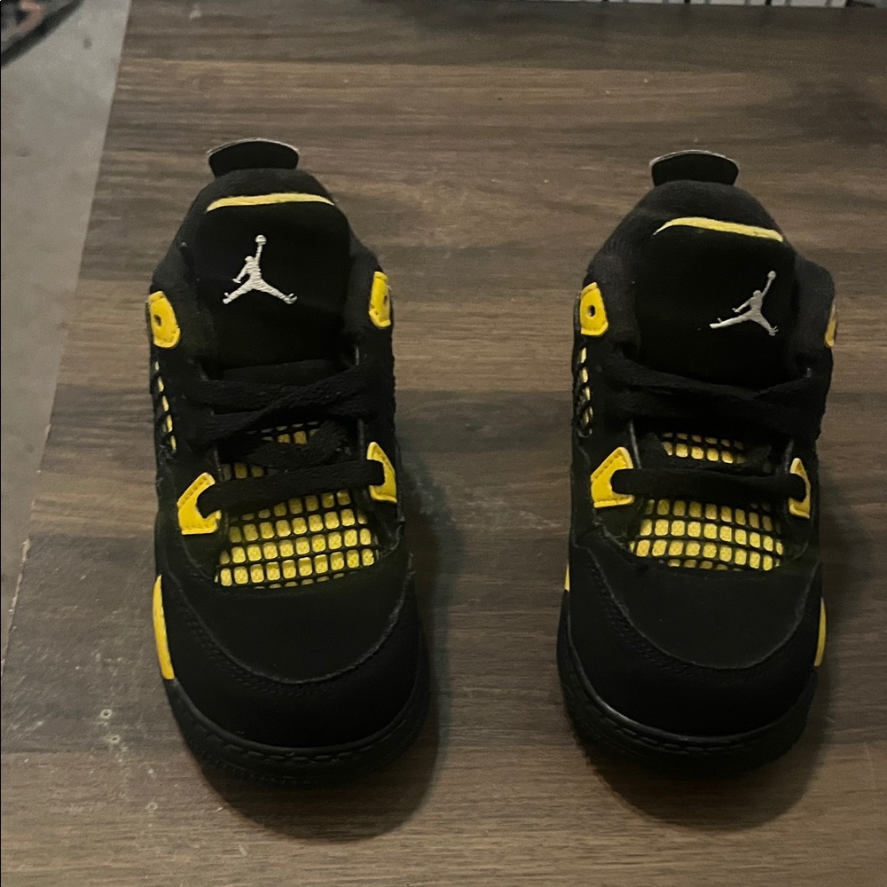 Kids Black and Yellow Jordan Spizikes